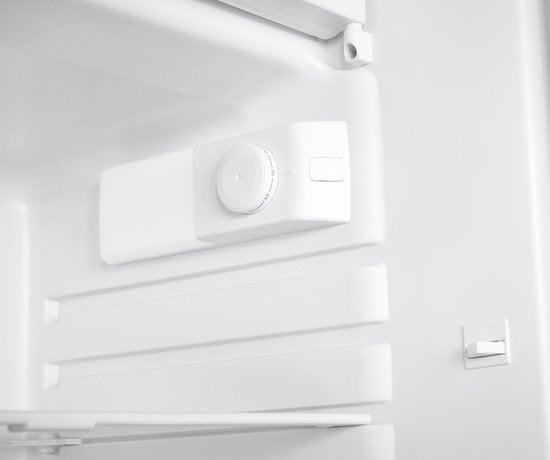 Tomado TRT5501W Tischkühlschrank, energieeffizient – 109 Liter – Mit Gefrierfach – 55 cm breit – Leise: 37 dB – LED-Beleuchtung – Energieeffizienzklasse C – Freistehend – Weiß
