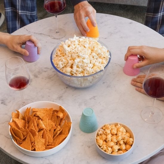 JAP Appliances Happy Pops - Retro-Popcornmaschine (2-3 Personen) 1200W - Inklusive Mess- und Butterschmelzlöffel - Fertig in 3 Minuten - Ã–lfrei - Blau