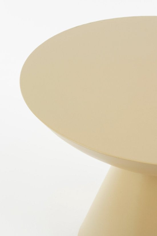 Mica Decorations Celise – Beistelltisch mit großzügiger Tischplatte für den Innenbereich – Couchtisch mit robuster und stabiler Konstruktion – Nachttisch in einer für das Wohnzimmer geeigneten Größe – H 44 x Ø 59 cm – Beige