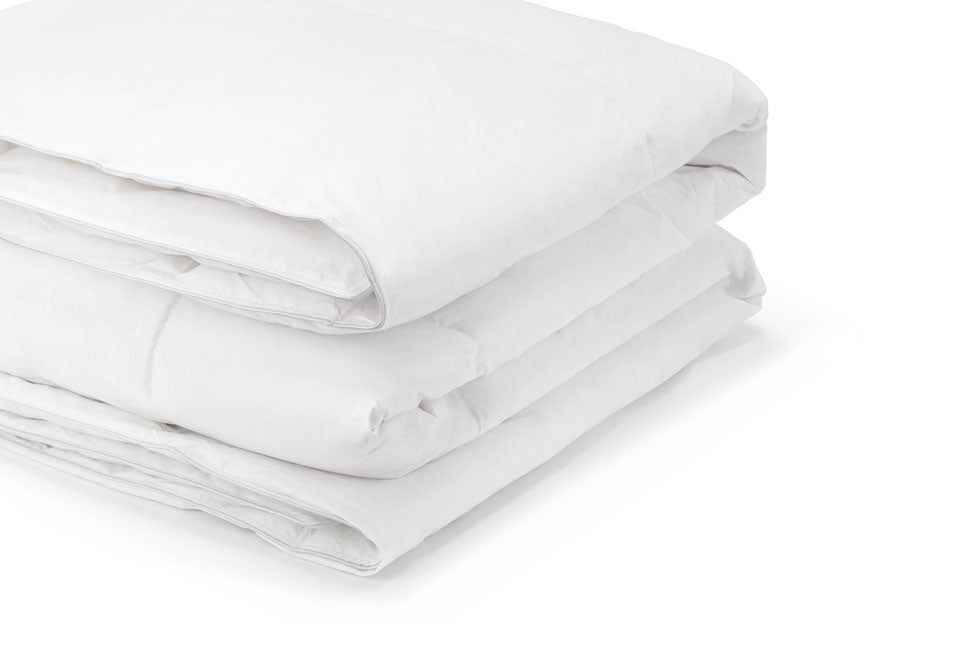 H&C - Luxuriöse Entendaunendecke - 15% Daunen - für das ganze Jahr geeignet - 140×220 cm - Weiß