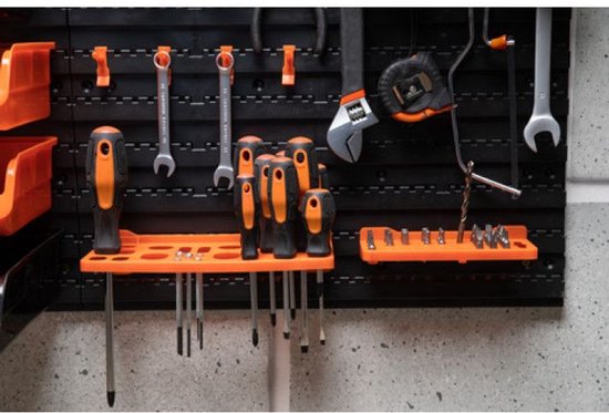 BLACK+DECKER Werkzeugtafel mit Aufbewahrungsfächern und Aufhängern – 98 x 23 x 43 cm – 43 Teile – Werkzeugwand