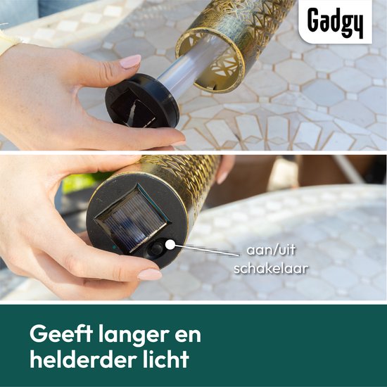 Gadgy Solar-Gartenbeleuchtung – 2x Standlampen mit flackerndem Flammeneffekt – Goldmetall – LED-Stimmungslampen mit Solarbetrieb – Für den Außenbereich – Wetterfest – 98 cm hoch – Erdspieß