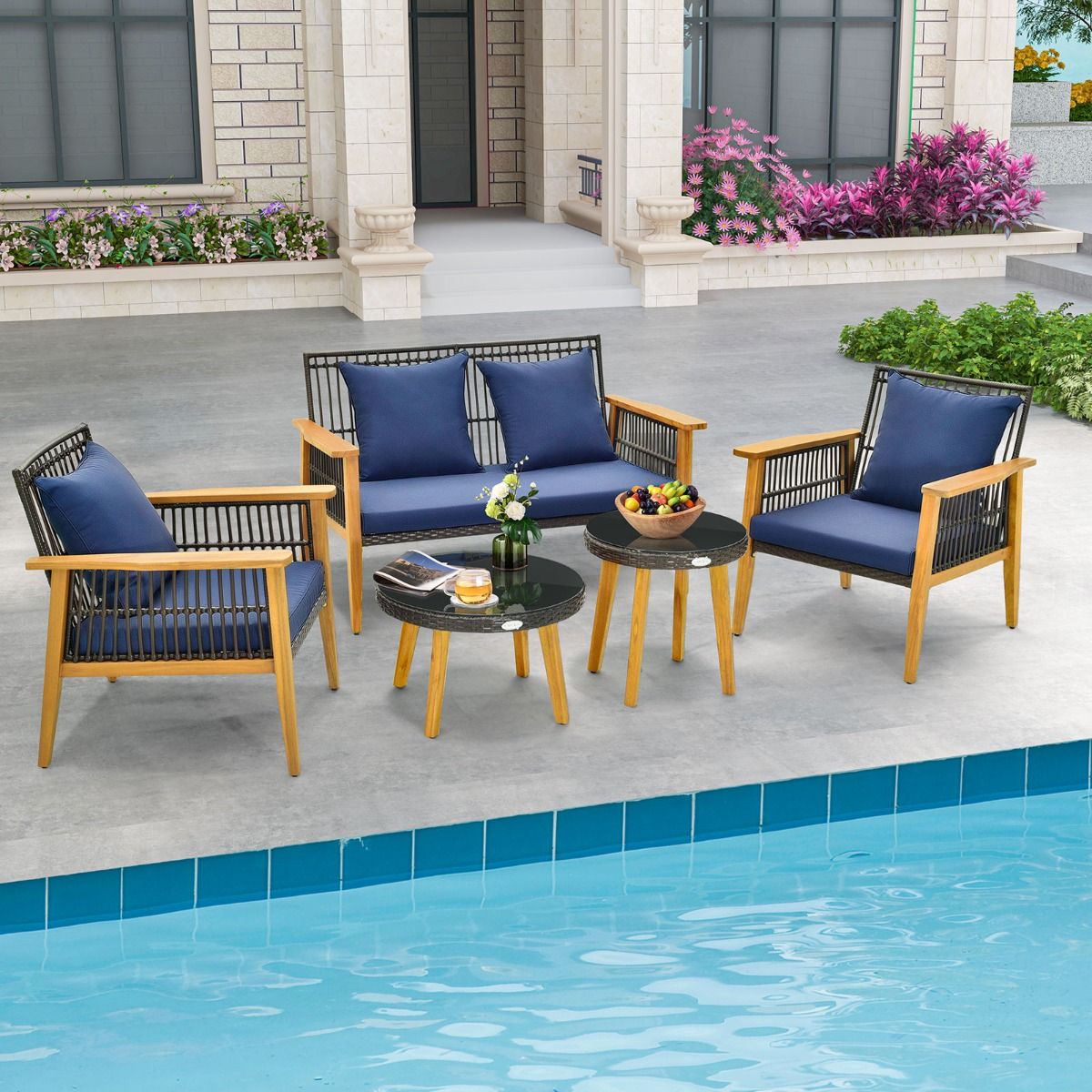 Coast 5-teiliges Rattan-Möbel-Set für den Außenbereich Braun mit marineblauen Kissen - 2 Stühle, Loveseat und 2 Couchtische (Stuhl 75x76x80 cm, Loveseat 132x76x80 cm, Tisch Ø48 cm & 60x38 cm)