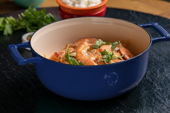 Saveur Selects - Voyage Kasserolle - Ø25 cm - Gusseisen - PFAS-frei - Induktion - Classic Blue