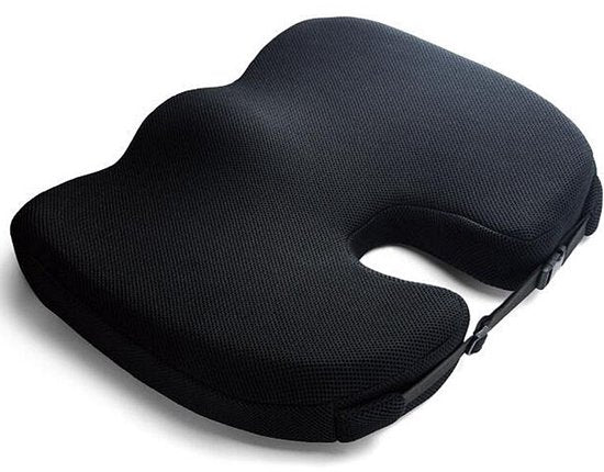 Sleeptight Sitzkissen - Orthopädisches Sitzkissen mit Band - Prallkissen für schmerzhafte Steißlage - Ergonomisches Keilkissen - Sitzerhöhung Auto - Sitzerhöhung - 45cm