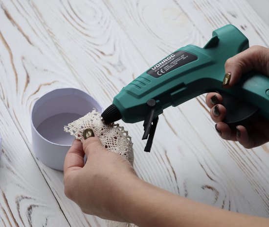 VONROC Klebepistole - 70W - Ø11,2MM - Antitropf-Funktion - Inkl. 56 Klebepatronen