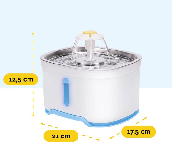 BRASQ Trinkbrunnen Katze und Hund 2,5 Liter - Wasserbrunnen - Katzenbrunnen - Wasserspender - Tiertränke - Weiß - BPA frei - geräuschlos - Inklusive 4 Ersatzfilter + Zubehör