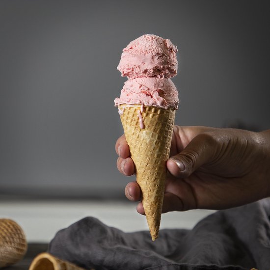 Princess 282605 - Speiseeisbereiter - 1,5 Liter - Speiseeis - Joghurteis - Frozen Yoghurt - Sorbet-Eis - Speiseeisbereiter - Kompakt