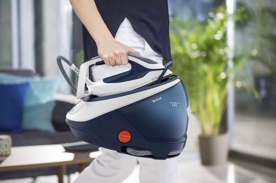 Tefal - Pro Express Protect GV9221 - Dampferzeuger - 2600W - 7,6 Bar Dampfdruck - 550 g/min Dampfstoß - Durilium AirGlide Bügelsohle - 1,8L abnehmbarer Wassertank - Automatische Abschaltung - Anti-Kalk-System