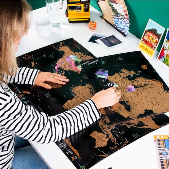 Atlas & Green Scratch Map - 2 Stück - Scratch Weltkarte - Weltkarte & Europa Karte - Poster Welt & Europa - 42x29,7 cm & 29,7x21 cm - Wanddekoration Weltkarte