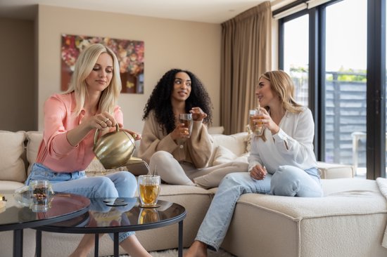 Vaja® Teekanne Valerie Gold - Doppelwandig - 1,2 Liter - Edelstahl-Teekanne mit Filter & Heißhalterung