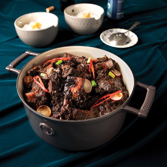 Saveur Selects - Voyage Ovale Kasserolle - Ø25 cm - Gusseisen - PFAS-frei - Induktion - Grau