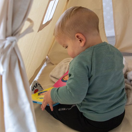 Sunny Sienna Spielzelt mit Fahnen und Bodenmatte Creme - Wigwam Tipi-Zelt für Kinder mit Pendel & Aufbewahrungstasche - FSC Holzstangen - 120x100x105cm