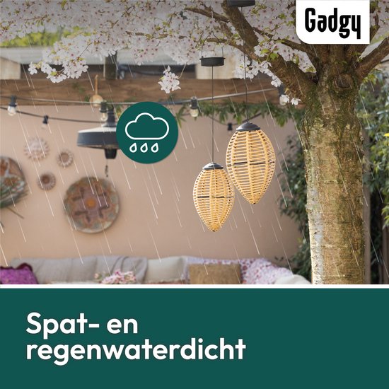 Gadgy Solar-Hängeleuchten für den Außenbereich - 2er-Set - Rattan-Look - LED-Solar-Gartenleuchten - Warmes Licht - Spritzwassergeschützt - Solarbetrieben - Hängeleuchte Gartendekoration