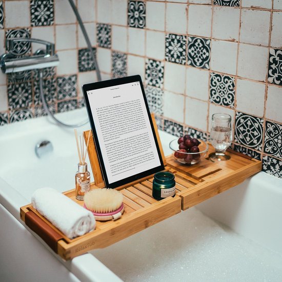 RelaxTub® Badeboard - Badeboard für die Badewanne - Badregal - Verstellbar - Rutschfest - Badeboard Bambus - Badeboard Holz - Badregal mit Buchhalter, Tablet-Halter & Spiegel