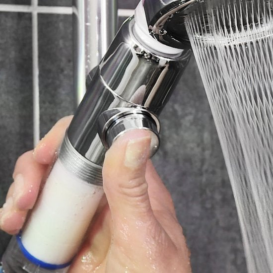 Aquadon EcoTornado – wassersparender & druckerhöhender Duschkopf – um 360° schwenkbare Handbrause – Duschkopf mit Antikalkfunktion – schützt Haut und Haare