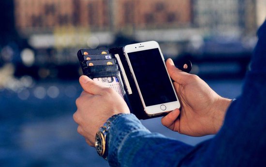iDeal of Sweden iPhone XS Max Magnet Wallet+ Case Schwarz