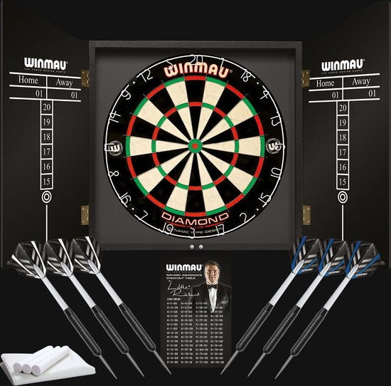 WINMAU - Professionelles Dart-Set mit Diamond Plus Bristle Dartscheibe, schwarzes Gehäuse, mit 2 Dart-Sets und offizieller Oche-Linie