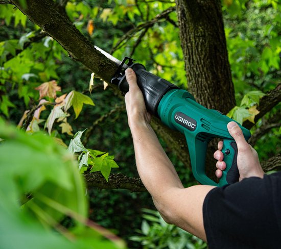 VONROC Stichsäge - 900W - Drehbarer Griff - Inkl. 3 Sägeblätter für Holz & Metall