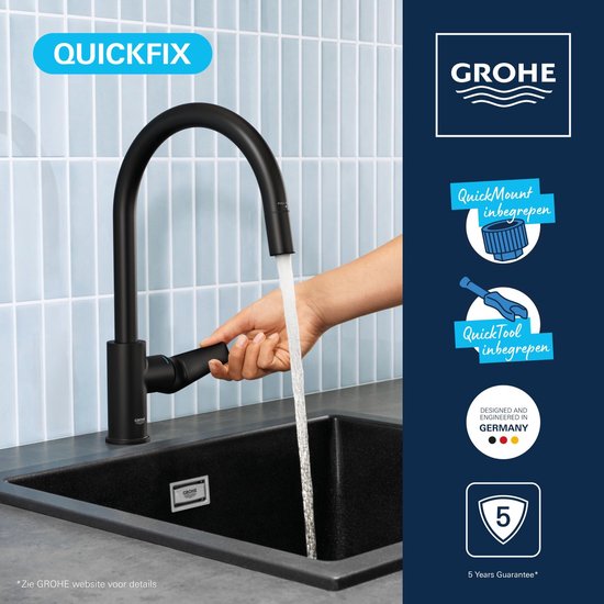 GROHE Start Edge Einhebel-Küchenarmatur mit ausziehbarem Auslauf – Hoher C-förmiger Auslauf – 360° Schwenkbereich – Mattschwarz – Einfache Montage mit QuickMount
