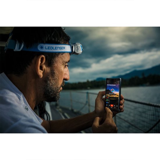 Ledlenser MH11 - Stirnlampe - Wiederaufladbar - 1000 Lumen - Fokussierbar - App-Steuerung - Grau