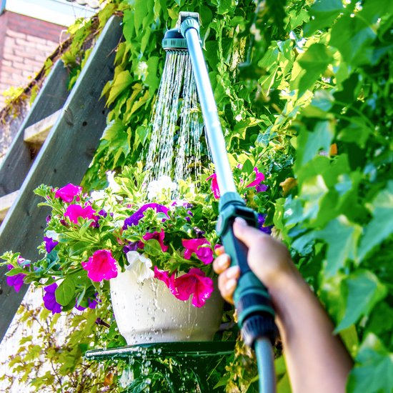 VONROC Sprühlanze / Gartendusche - 3 Sprühmodi - 180° verstellbarer Sprühkopf - inkl. Halter und Gurte
