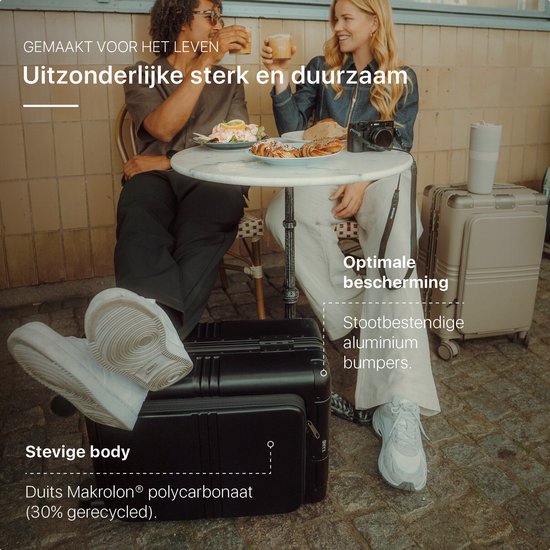 ONYX Hybrid Pro Handgepäck Koffer mit Fronttasche 38 Liter - Recyceltes Polycarbonat und reißverschlussloses Design - Reisekoffer mit TSA-Schloss und Spinner-Rädern - Leichter Trolley mit Laptop-Fach - Elfenbeinweiß