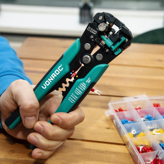VONROC Professional automatische Abisolierzange - Crimp- und Isolierzange - Mit 270-teiligem Zubehörsatz