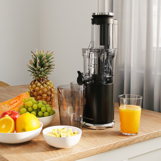 KitchenBrothers Slowjuicer - Vertikal - Gemüse- und Obstpresse - 80 mm - 750 ml - Schwarz