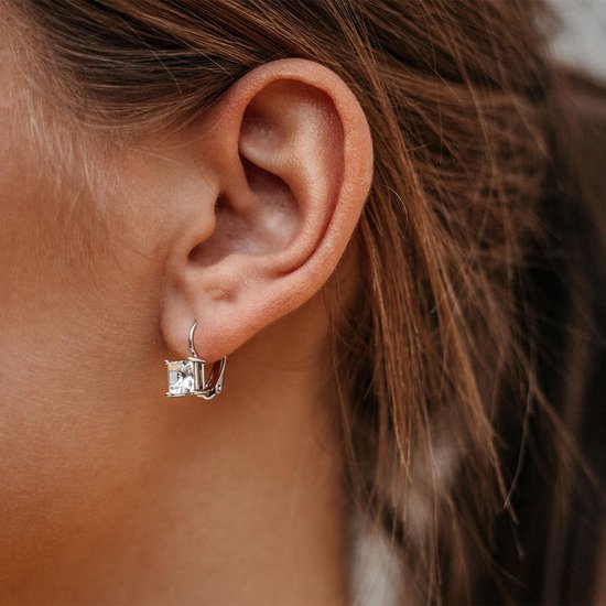 Yolora Damen Ohrringe - Kalpa Camaka Kristalle - Silber - 18K Weißgold vergoldet - Damen Ohrringe Silber - Schmuck - Luxuriöse Geschenkbox - Geschenkbox - Exklusive Geschenkbox - Schöne Geschenkverpackung