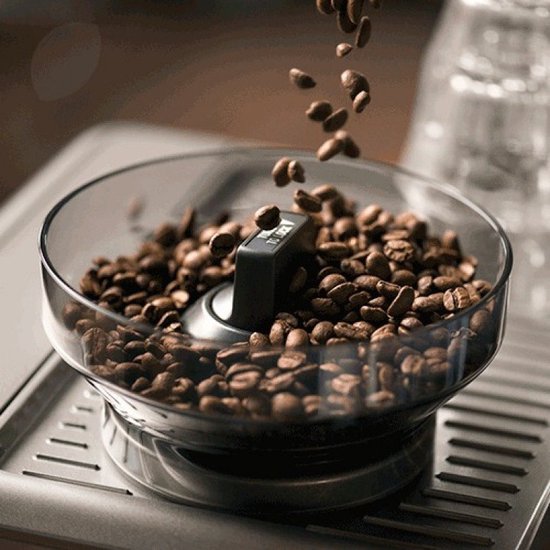 Sage die Barista Touch™ Black Truffle Piston Maschine mattschwarz