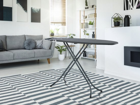 Leifheit Bügeltisch Classic M - 120 x 38 cm Bügelfläche - höhenverstellbar - schwarz