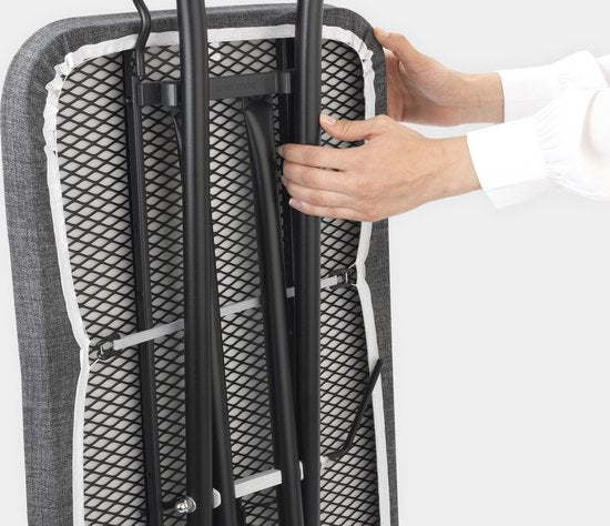 Brabantia - Bügeltisch C - mit Dampftuning-Halterung - 124 x 45 cm - Metallisiert