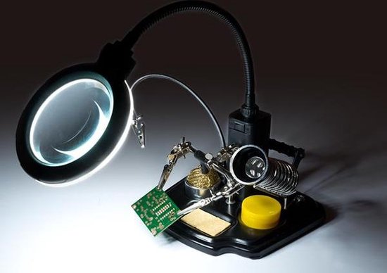Velleman Multifunktionale dritte Hand mit Lupe und Lötwerkzeugen, ideal für Präzisionsarbeiten mit LED-Lupenlampe