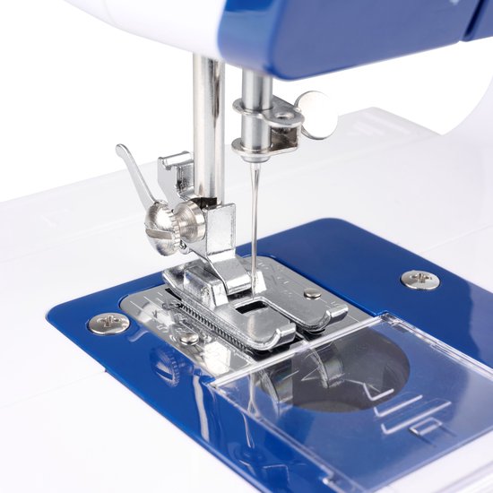 Tristar SM-6005 Nähmaschine - 38 Stiche - Kompakt & Leistungsstark - Automatischer Fadeneinfädler - LED-Beleuchtung - Inklusive Zubehör