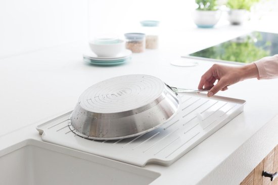 Brabantia SinkSide Abtropfgestell – mit Auffangschale und Besteckhalter – Hellgrau