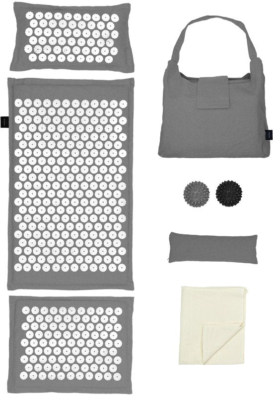 LifeGoods Akupressurmatte Eco - Komplettset - Kissen / Tragetasche / 2x Triggerpunktball - Shakti-Matte - Nagelmatte - 72x43x2cm - Grau/Weiß