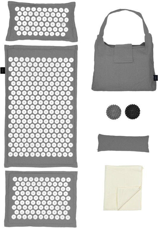 LifeGoods Akupressurmatte Eco - Komplettset - Kissen / Tragetasche / 2x Triggerpunktball - Shakti-Matte - Nagelmatte - 72x43x2cm - Grau/Weiß