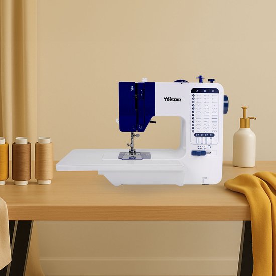 Tristar SM-6005 Nähmaschine - 38 Stiche - Kompakt & Leistungsstark - Automatischer Fadeneinfädler - LED-Beleuchtung - Inklusive Zubehör