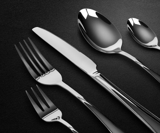 Loti Living Besteck-Set 30-teilig - 6 Personen - Besteck-Set 6 Personen - Löffel, Messer, Gabeln, Kuchengabeln - Spülmaschinenfestes Besteck - Hochwertiger Edelstahl - Edelstahl
