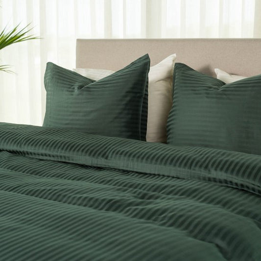 Kayori Elin Bettbezug aus Baumwollsatin – 240 x 200–220 cm + 2 Kissenbezüge – Einzelbetten – Dunkelgrün