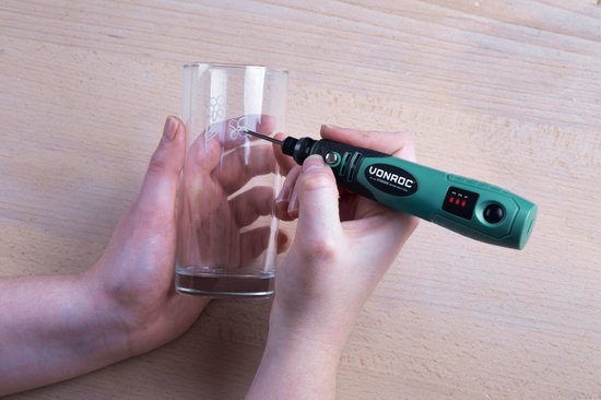 VONROC Rotierendes Multitool - 4V - Inkl. 31-teiligem Zubehörset & Aufbewahrungstasche