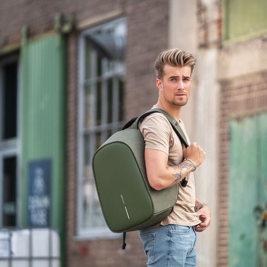 XD Design Bobby Hero Regular - Anti-Diebstahl-Rucksack 18 Liter - Grün