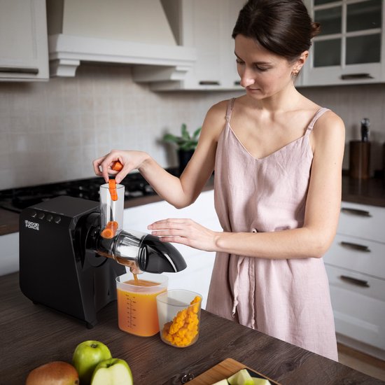 Goodforce Powerful Slowjuicer - Entsafter - Gemüse- und Obstpresse - Mit Fruchtfleisch und Saftbehälter - Saftpresse - Maximaler Nährwert
