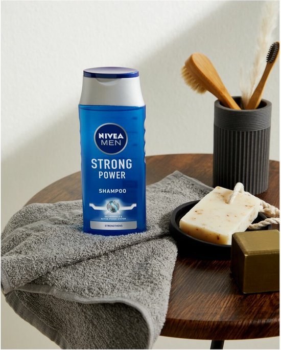 NIVEA MEN Strong Power Hair Shampoo - Angereichert mit Meeresmineralien - Sanfte Formel Haarshampoo - Vorteilspackung - 6 x 250 ml