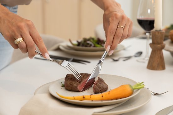 Deleca Amor 72-teiliges Besteckset für 12 Personen - Besteck mit Gabeln, Messern, Löffeln und Steakmessern aus Edelstahl - spülmaschinenfest - Silberner Edelstahl 18/10