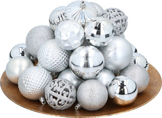 Giftsome Silberne Weihnachtskugeln Set - 60 Weihnachtskugeln aus Kunststoff - Inkl. Silberspitze - Weihnachtsdekoration - Ø6/7 cm