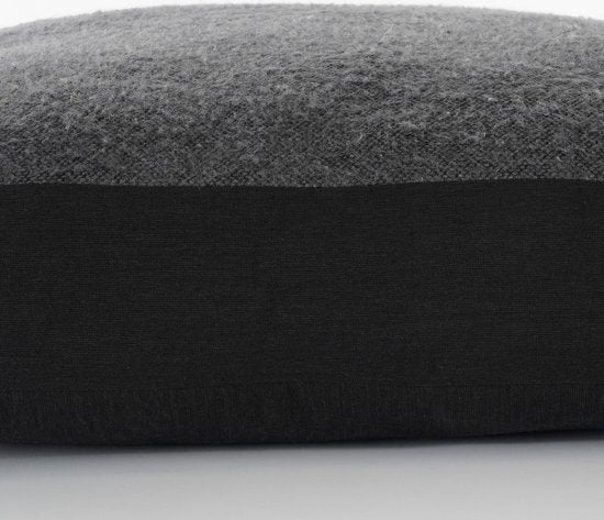 In The Mood Collection Chrissy Bodenkissen - L57 x B57 x H10 cm - Recycelte Baumwolle - Anthrazit