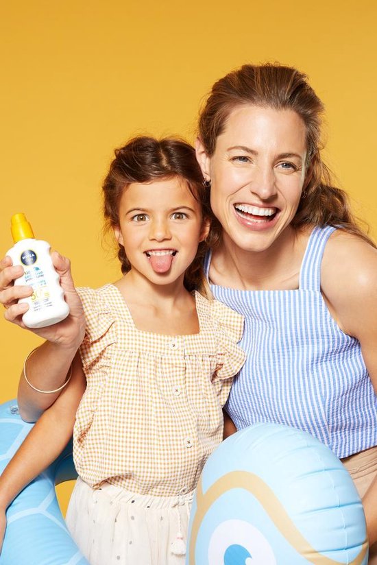 NIVEA SUN Babies & Kids Sensitive UV Sun Protection Spray - Baby und Kind - LSF 50 - Sonnenspray - Sonnenschutz - 200ml