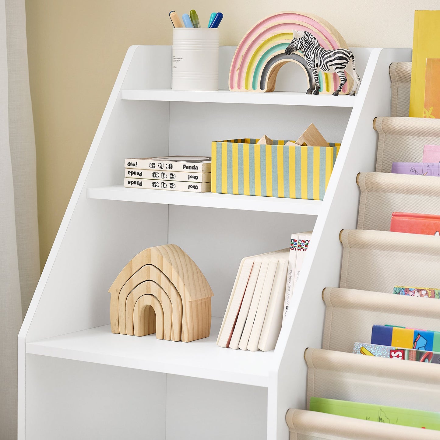 SoBuy KMB119-W Montessori-Kinderbuchregal 3 Ebenen mit Ablage und Stoffkörben, weiß, 80 x 40 x 80 cm